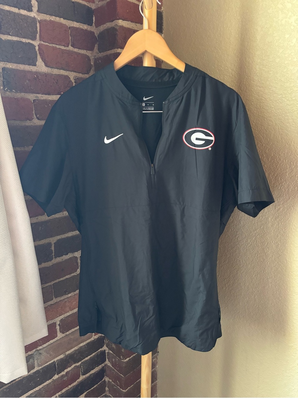 Nike Black Georgia Bulldogs Short-Sleeve Pullover Top Size M